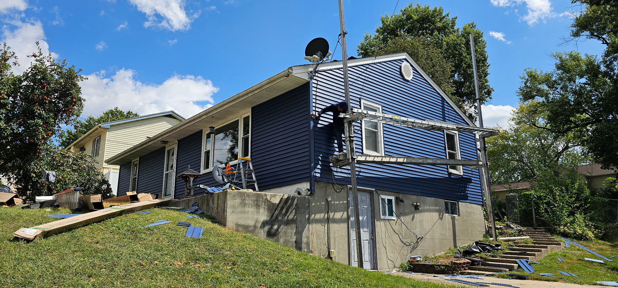 Navy Blue During Install Scaffold